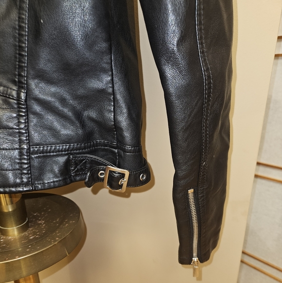 Faux Leather Biker jacket - Picture 4 of 6